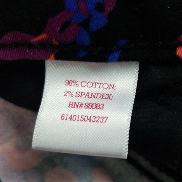 SO shorts with multicolored floral design sz 15 - Picture 6 of 6